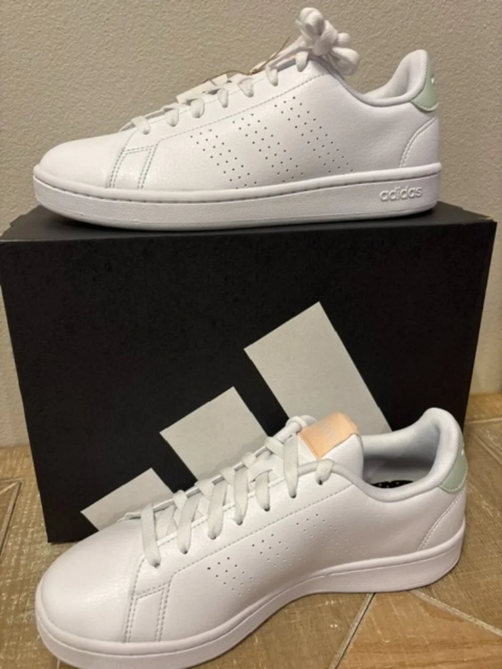 NEW adidas Advantage Cloud White Linen Green Sneakers Women - Picture 3 of 6